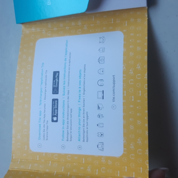 BNIB Black Geometric Tile Pro Tracker - Picture 4 of 6